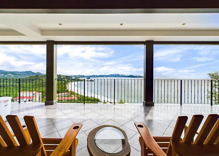 360 Splendor 309-ocean View Residence-breakfast Included!